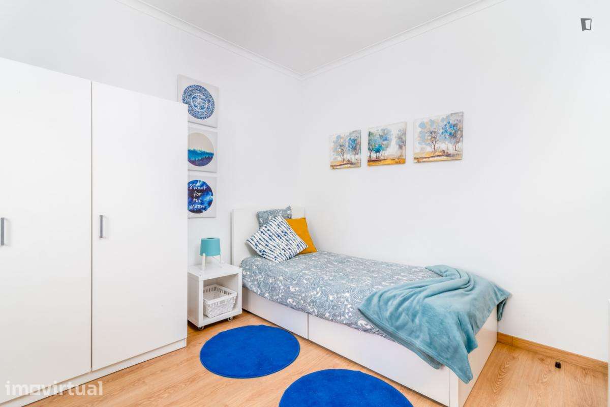 Quarto - localizado em Carcavelos Lisbon - Grande imagem: 2/13