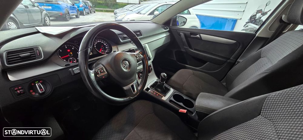 VW Passat Variant 1.6 TDI BlueMotion - 6