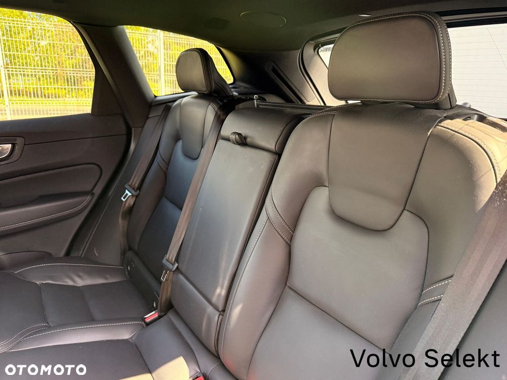 Volvo XC 60 - 33