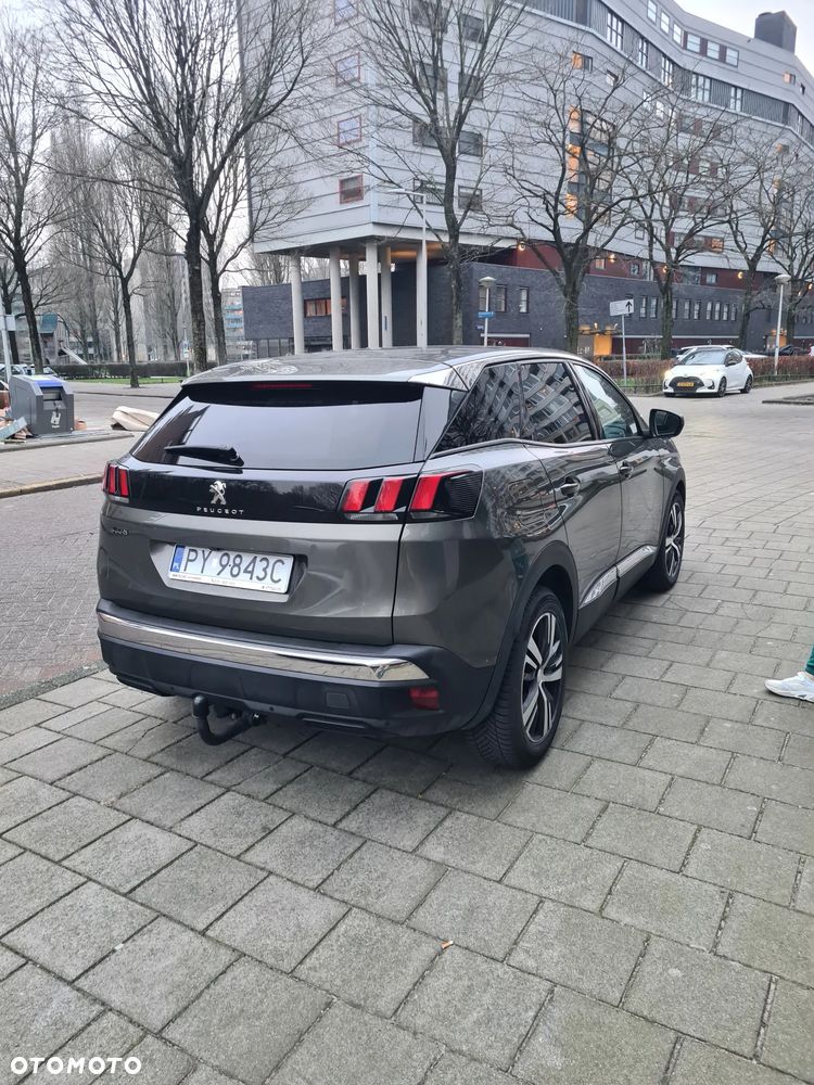 Peugeot 3008 1.6 BlueHDi Active S&S EAT6 - 32