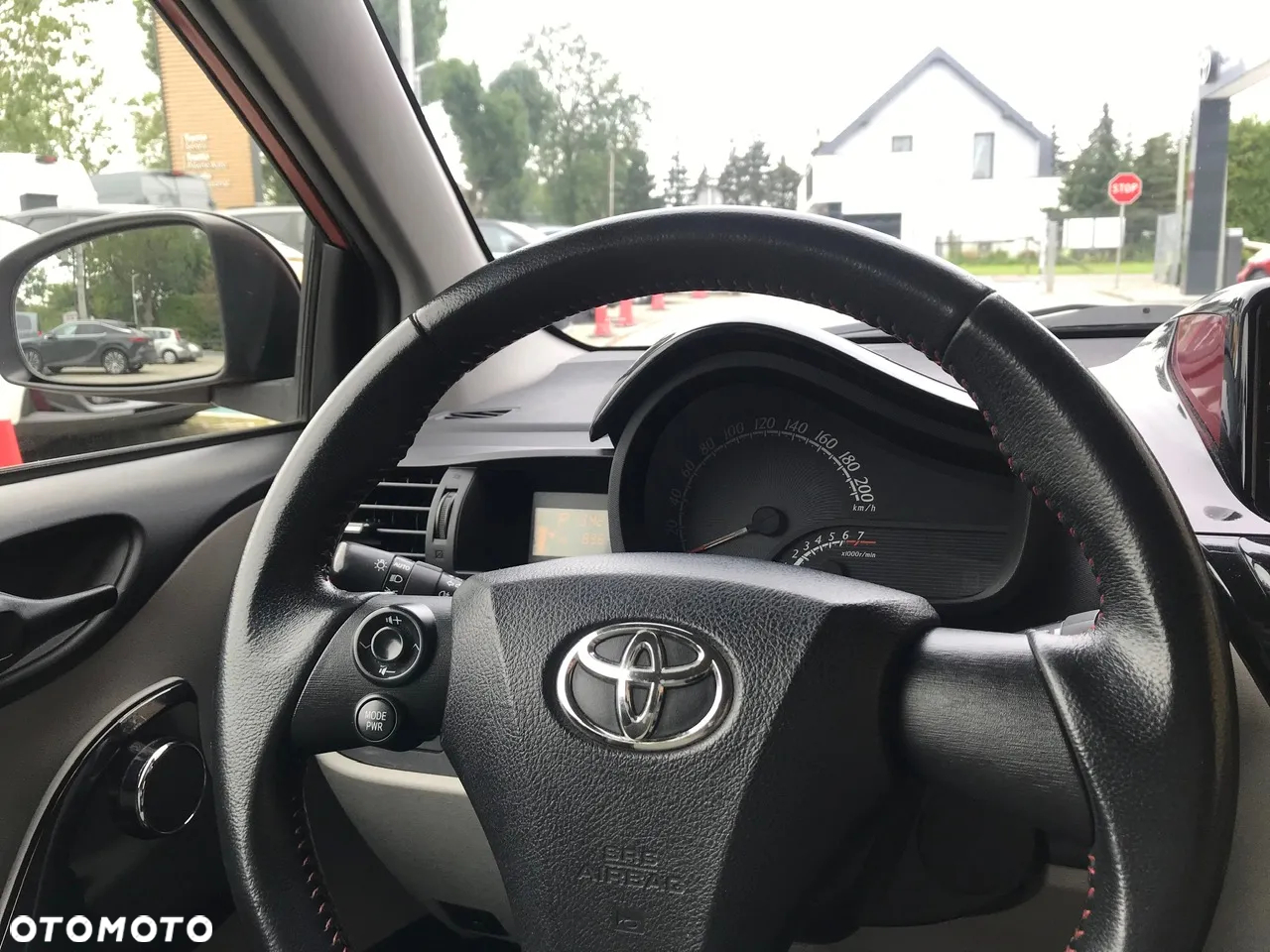 Toyota iQ 1.33 Plus EU5 CVT - 25