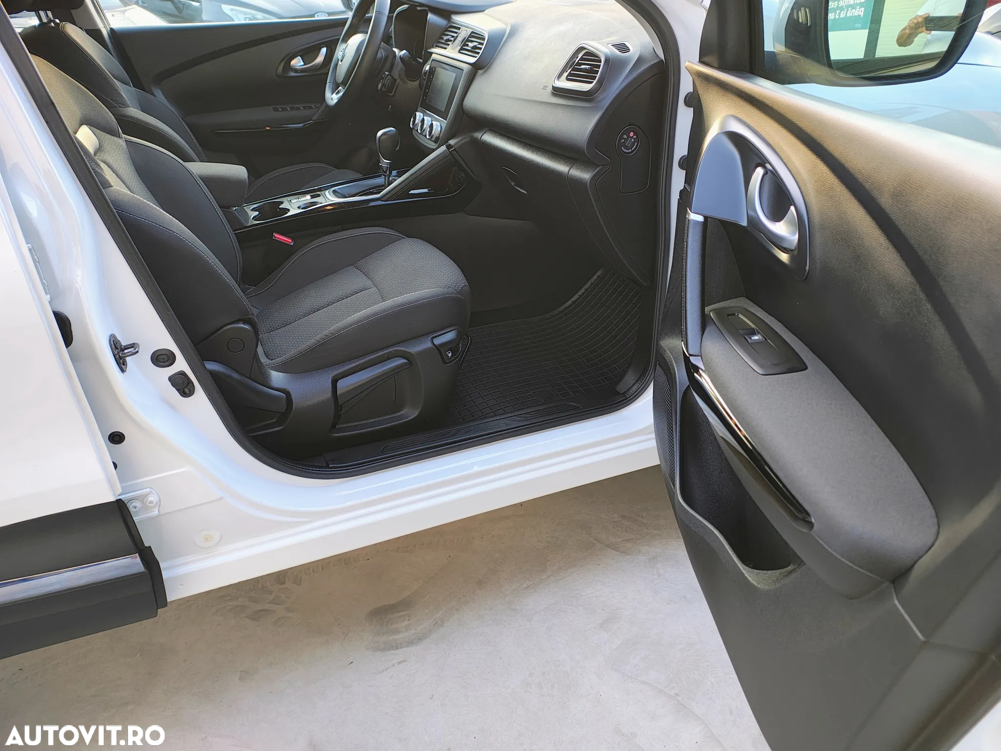 Renault Kadjar TCe 140 EDC GPF BUSINESS EDITION - 6