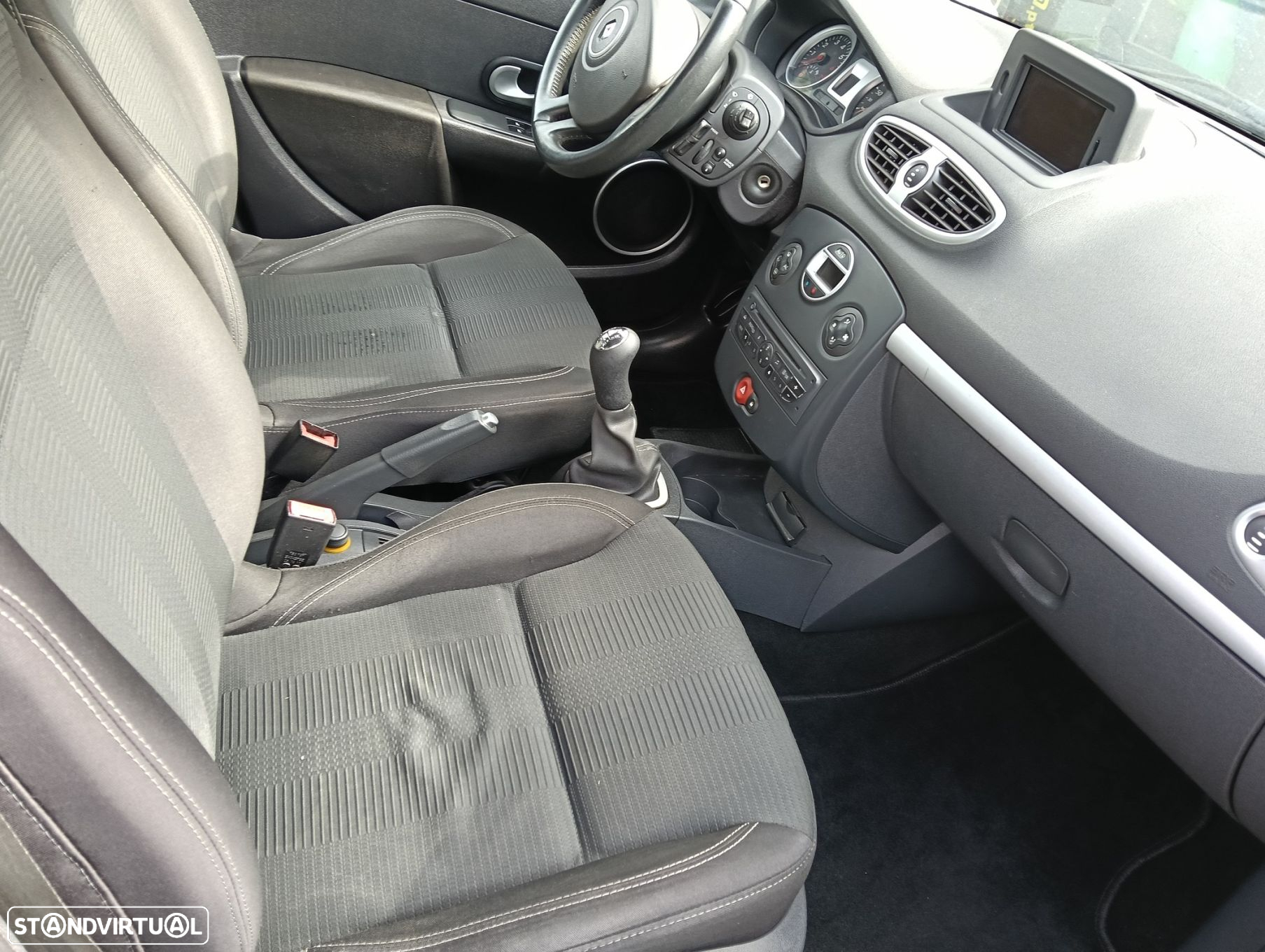 Renault Clio 1.2 TCE Dynamique S - 15