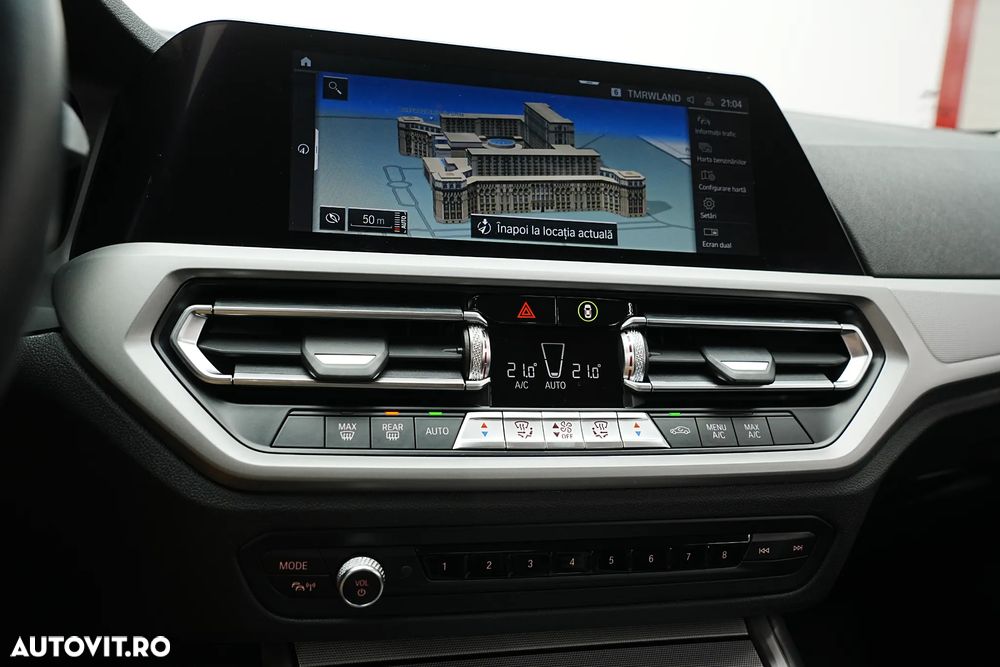 BMW Seria 3 318d Aut. Sport Line - 33