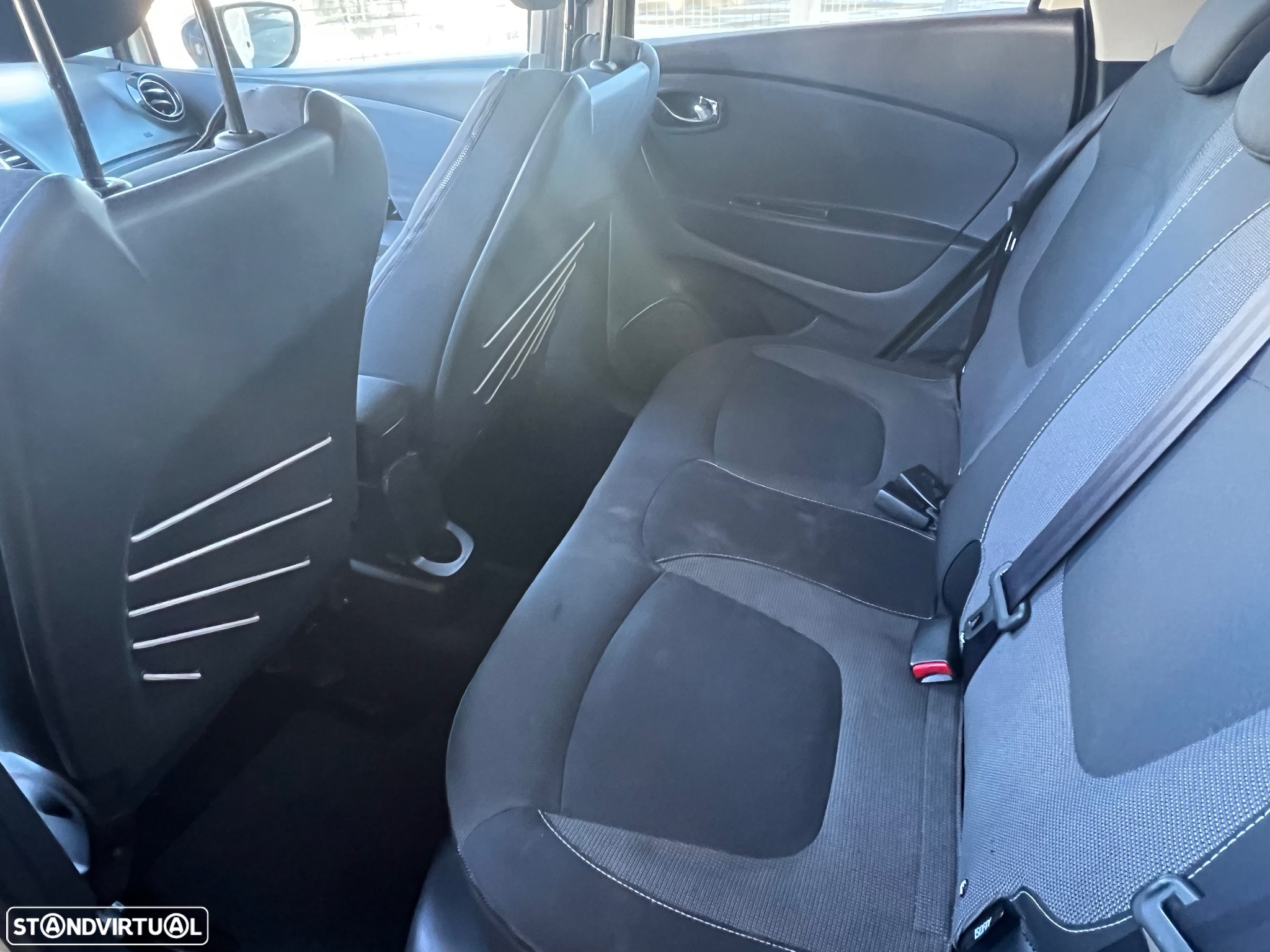 Renault Captur ENERGY dCi 110 Intens - 12
