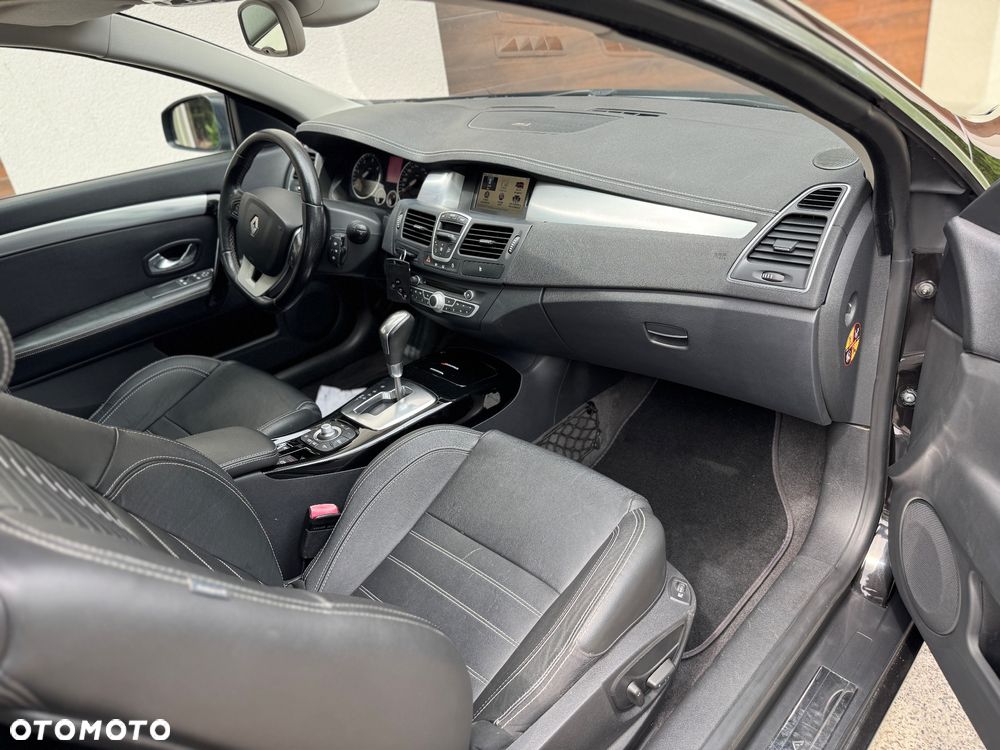 Renault Laguna dCi 175 FAP - 16
