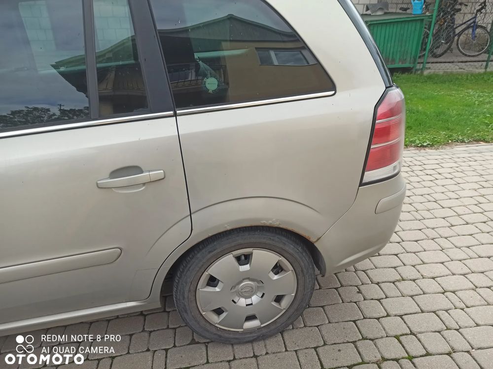 Opel Zafira - 2