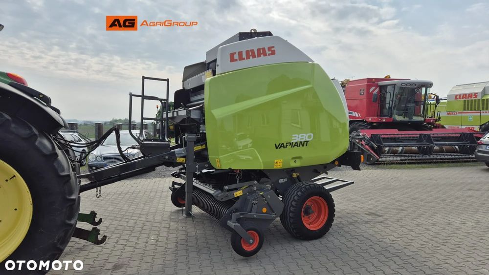 Claas VARIANT 380RF 2012R - 6