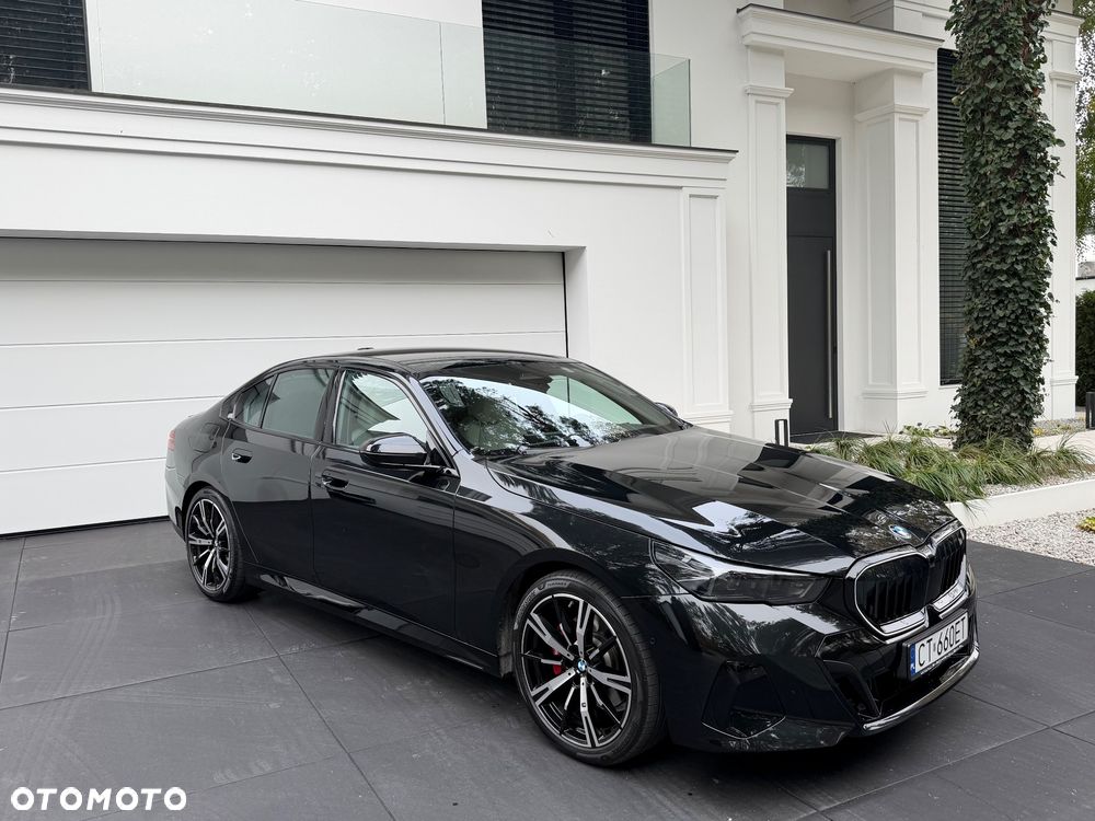 BMW Seria 5 520d xDrive mHEV M Sport - 1