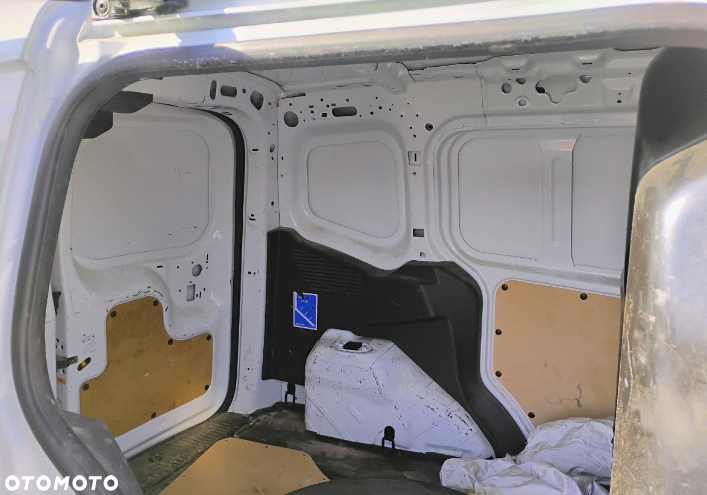 Ford TRANSIT COURIER - 12