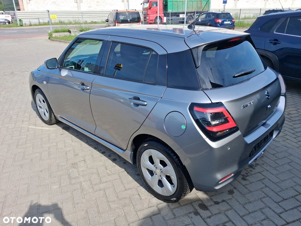 Suzuki Swift 1.2 Dualjet SHVS Premium Plus - 6