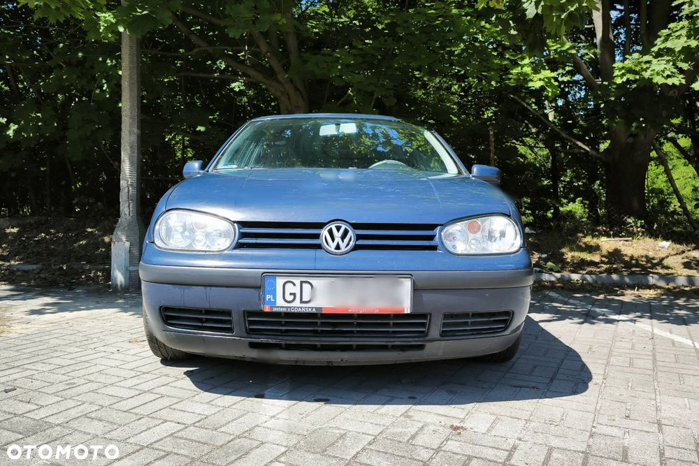 Volkswagen Golf - 4