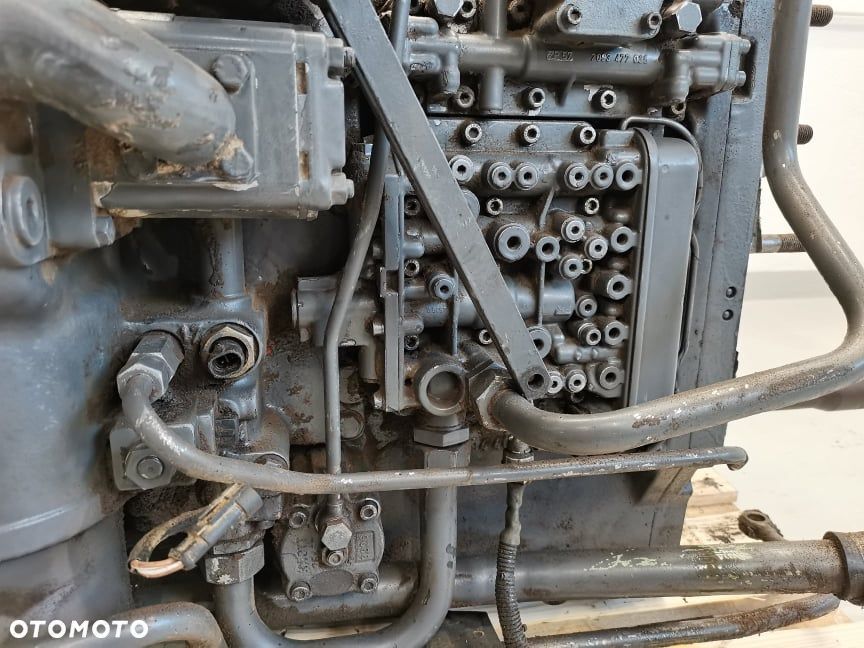 Skrzynia biegów ZF T-7300 Fendt Favorit - 4