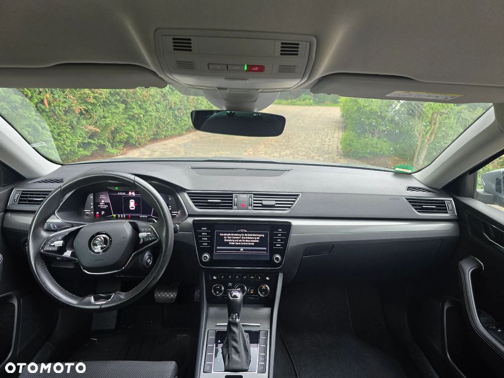 Skoda Superb 2.0 TDI Style DSG - 9