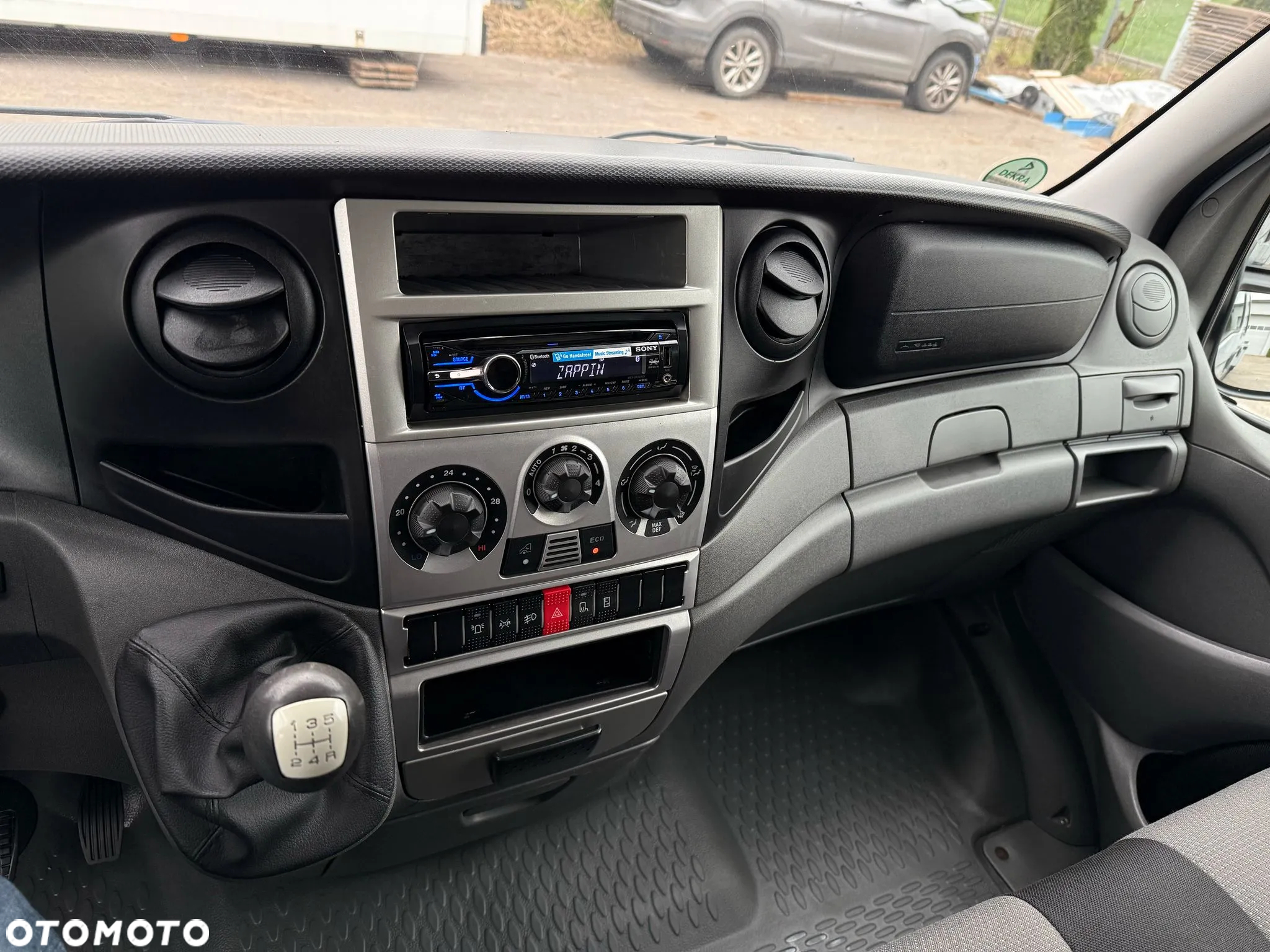 Iveco Daily 35S13D - 15