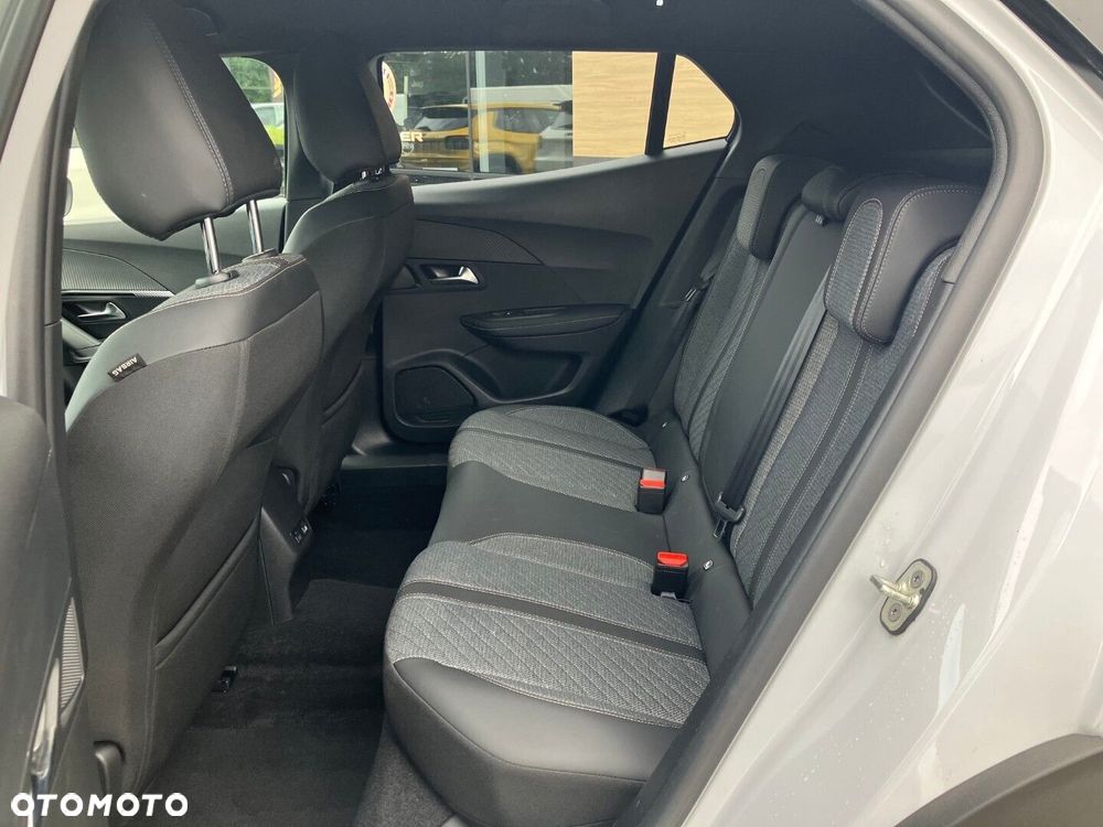 Peugeot 2008 1.2 PureTech Allure S&S EAT8 - 7