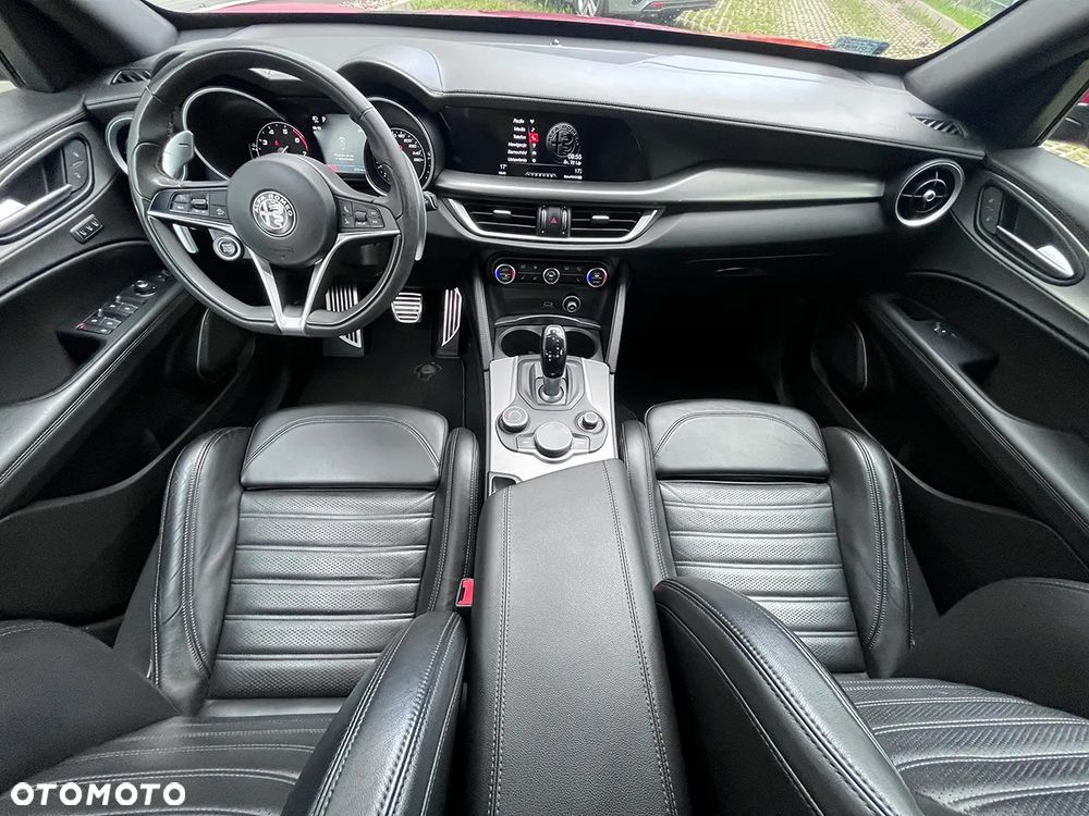 Alfa Romeo Stelvio 2.0 Turbo Executive Q4 - 14