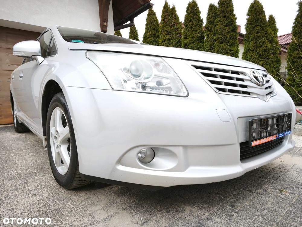 Toyota Avensis 1.8 Multidrive S Comfort - 6