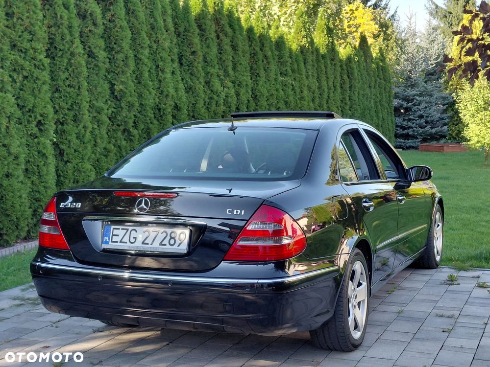 Mercedes-Benz Klasa E - 14