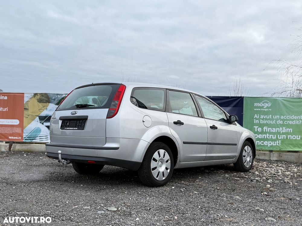 Ford Focus Turnier 1.6 16V Connection - 4