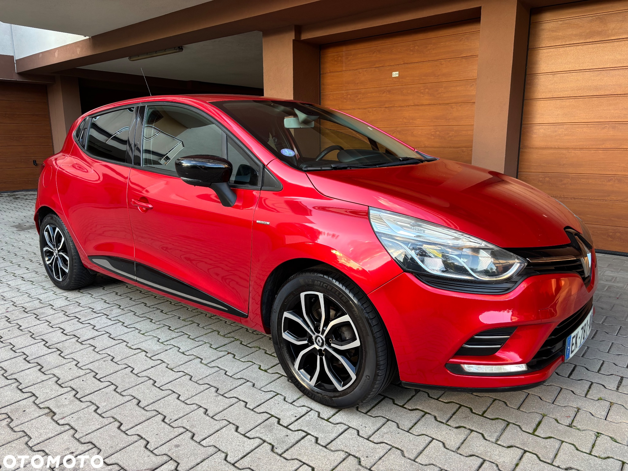 Renault Clio TCe 90 BUSINESS EDITION - 2