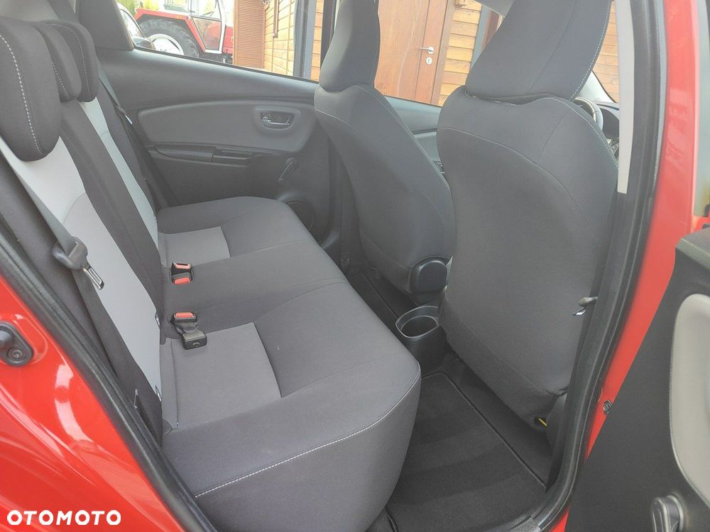 Toyota Yaris - 25