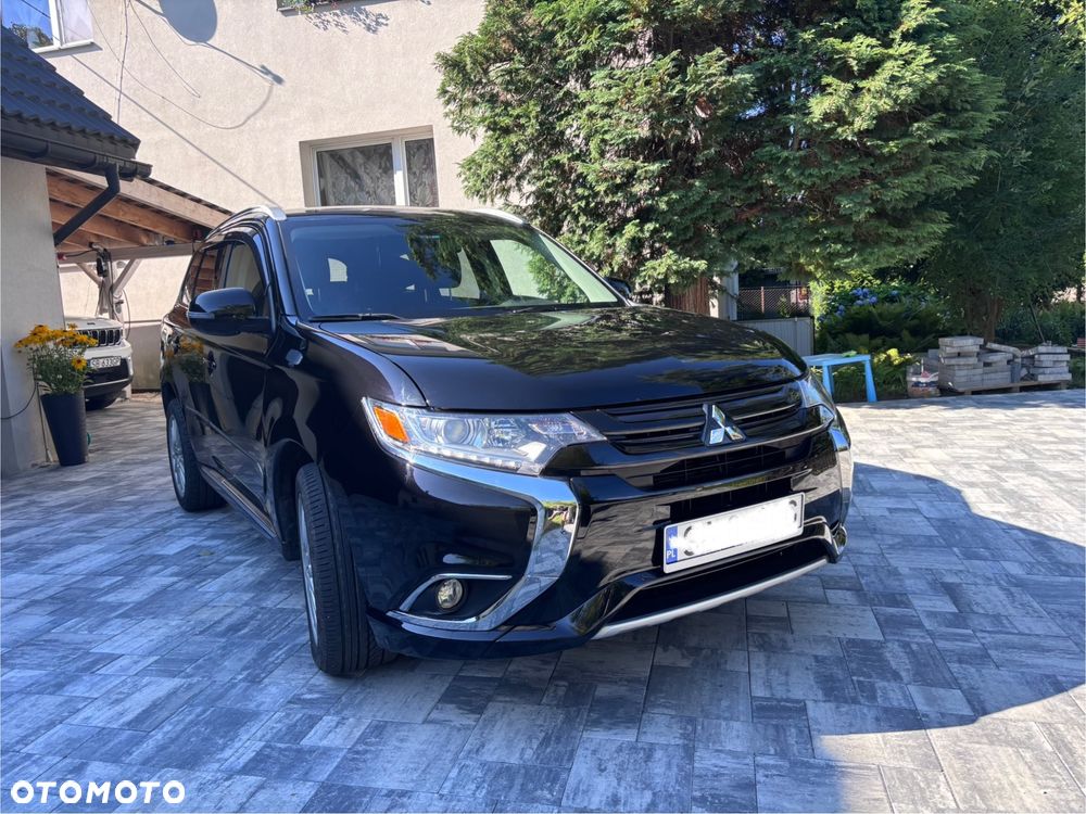 Mitsubishi Outlander 2.0 4WD Plug-In Hybrid - 4
