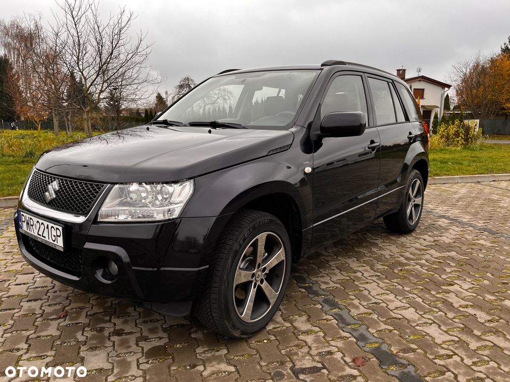 Suzuki Grand Vitara 2.0 - 12