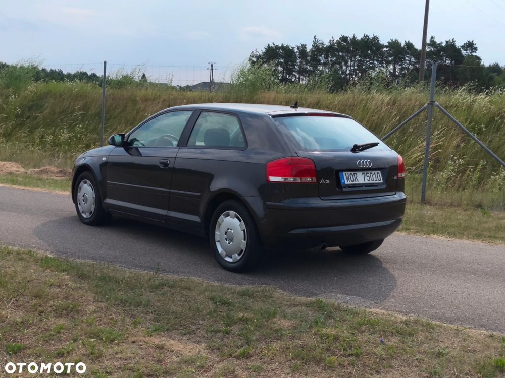 Audi A3 3-drzwiowe 1.6 Ambiente - 38