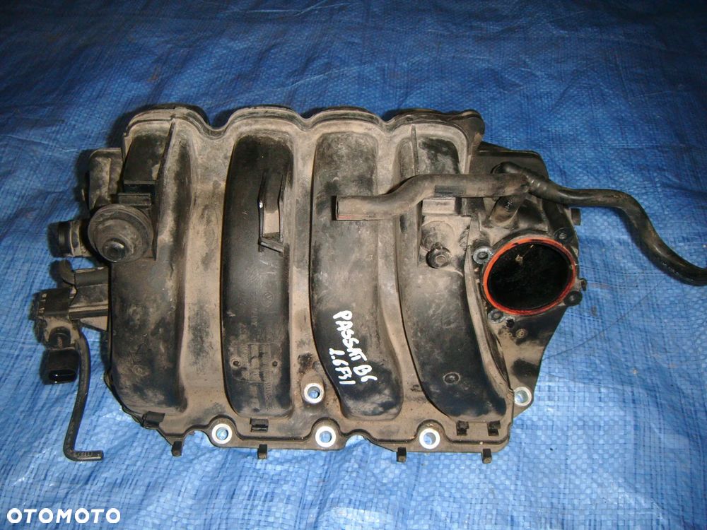 vw passat b6 1.6 fsi kolektor ssący 03c129711f - 1