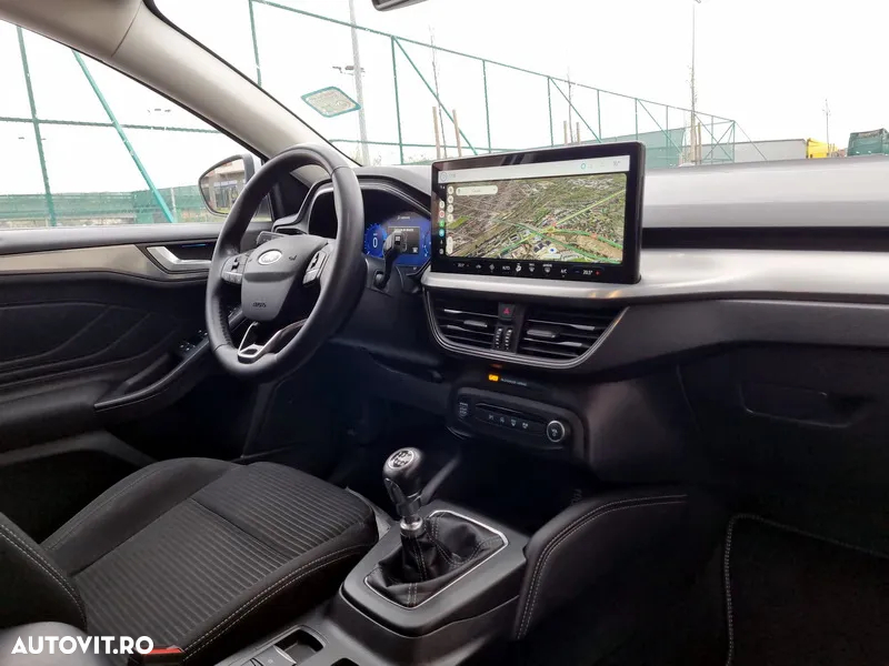 Ford Focus 1.0 EcoBoost Hybrid TITANIUM X - 12