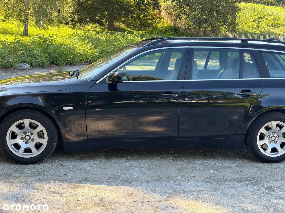 BMW Seria 5 525d - 5