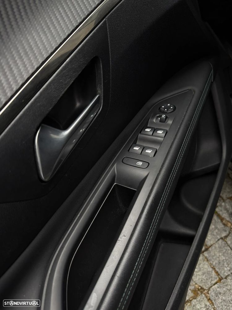 Peugeot 3008 1.6 Hybrid Allure Pack e-EAT8 - 10