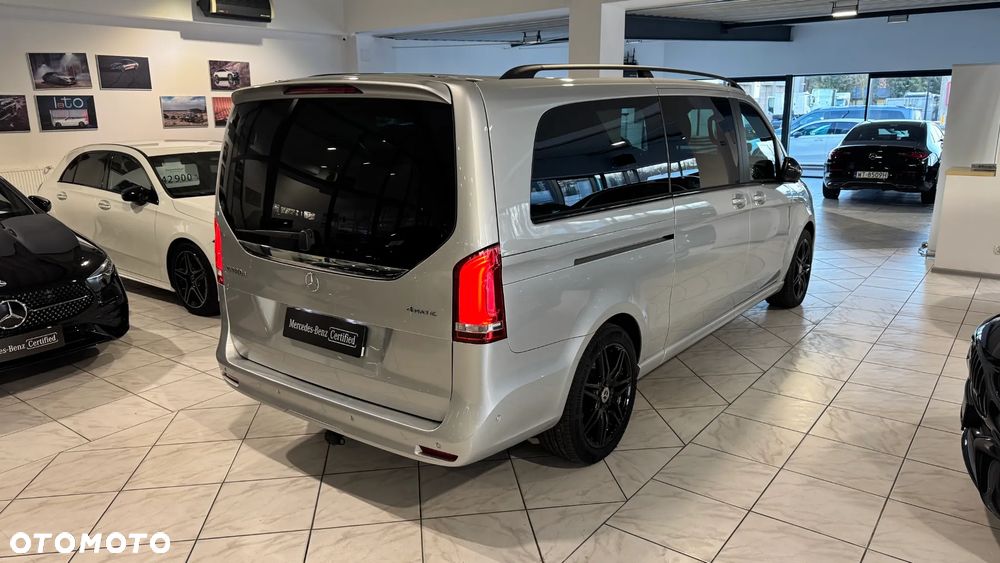 Mercedes-Benz Klasa V - 5