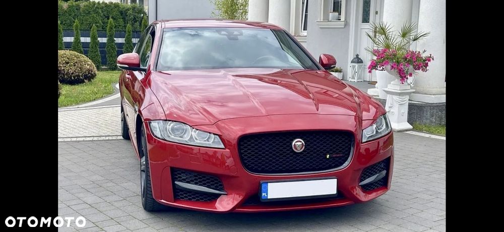 Jaguar XF 2.0 i4D R-Sport - 5