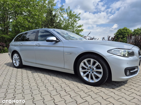 BMW Seria 5 525d xDrive Touring