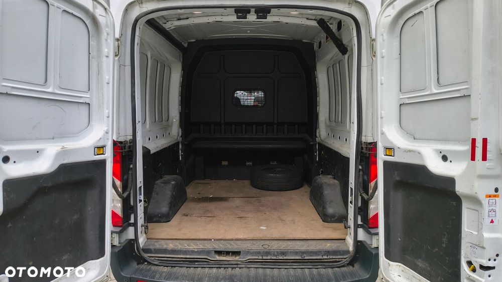 Ford Transit - 9