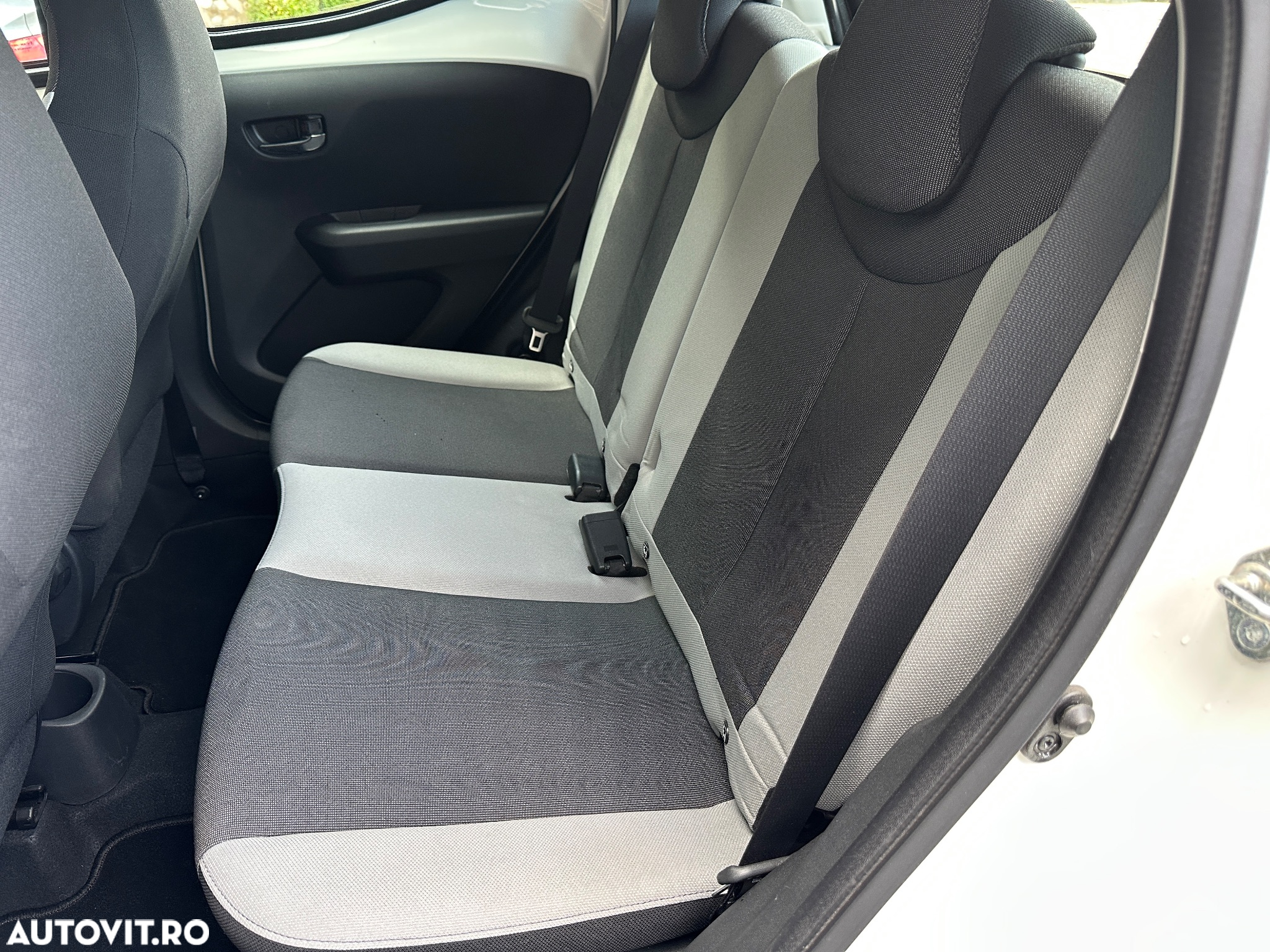 Toyota Aygo 1.0 MultiMode X - cite - 9