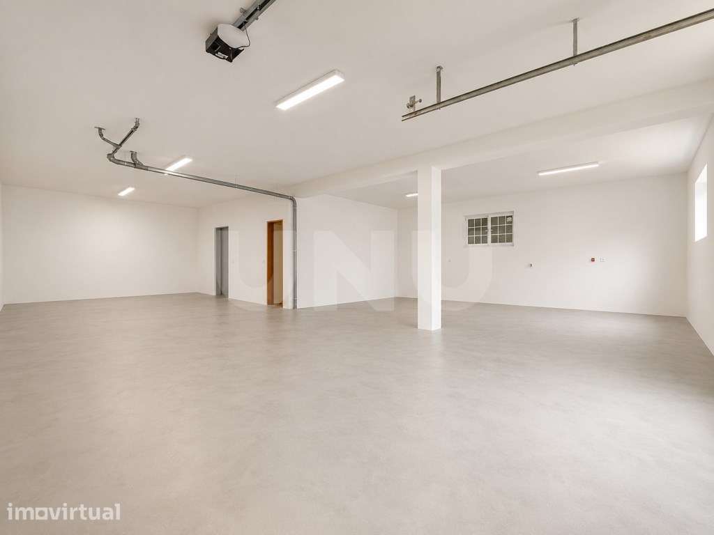 Moradia T3+1 Renovada c/ Garagem 6+ Carros | Terreno 1.080 m2 - Canedo - Grande imagem: 5/28