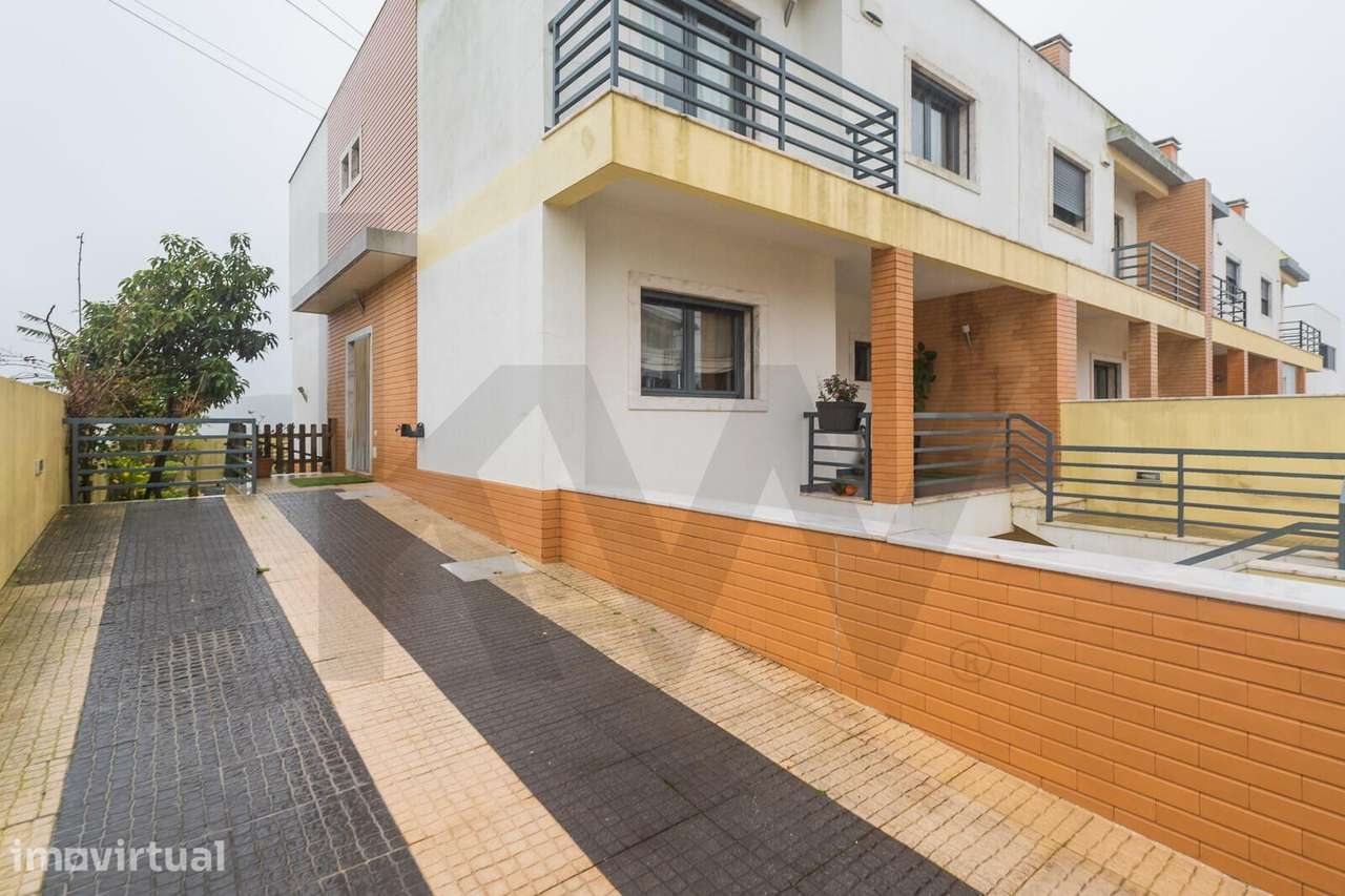 Moradia T4+1 em Agualva-Cacém – Conforto, Qualidade e Vista Desafogada - Grande imagem: 2/60