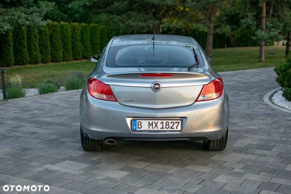 Opel Insignia - 25