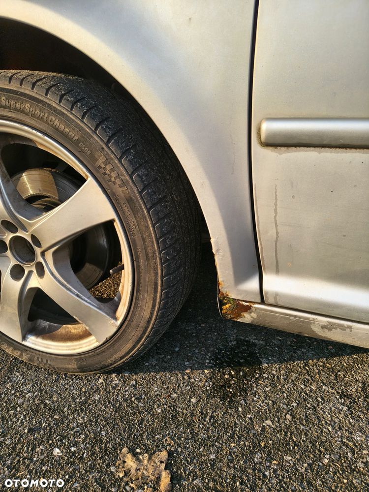 Volkswagen Golf - 6