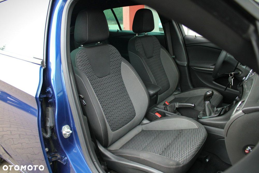 Opel Astra 1.2 T GS Line S&S - 14