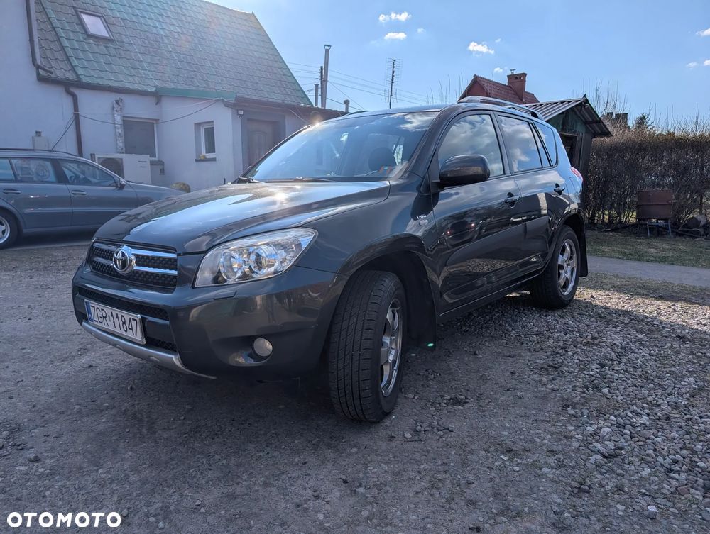 Toyota RAV4 - 2