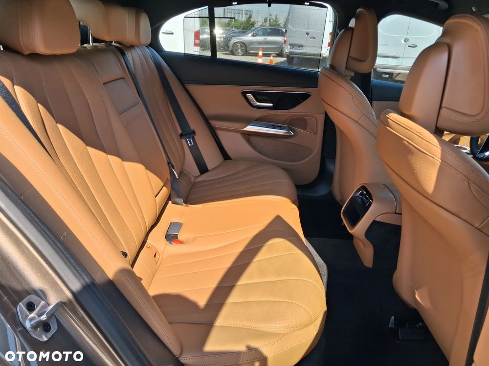 Mercedes-Benz Klasa E 300 de PHEV 4-Matic Avantgarde 9G-Tronic - 15