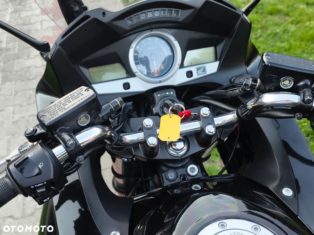 Honda CBF - 36