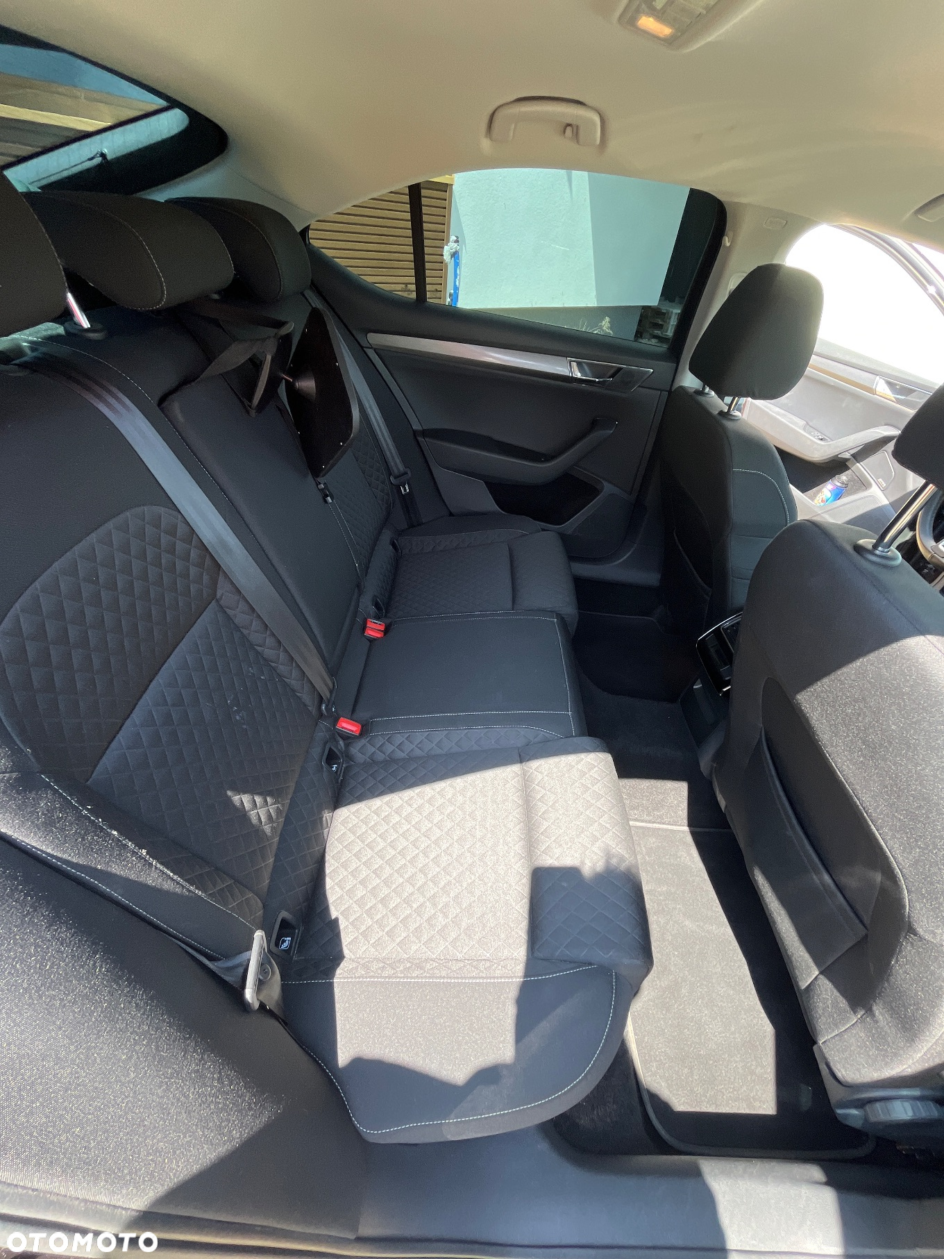 Skoda Superb 2.0 TDI Ambition DSG - 17