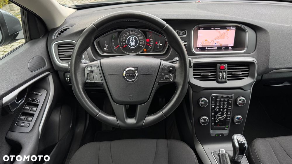 Volvo V40 D2 Kinetic - 23