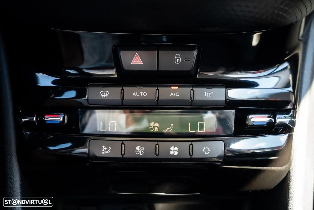 Peugeot 2008 1.6 BlueHDi Allure - 26