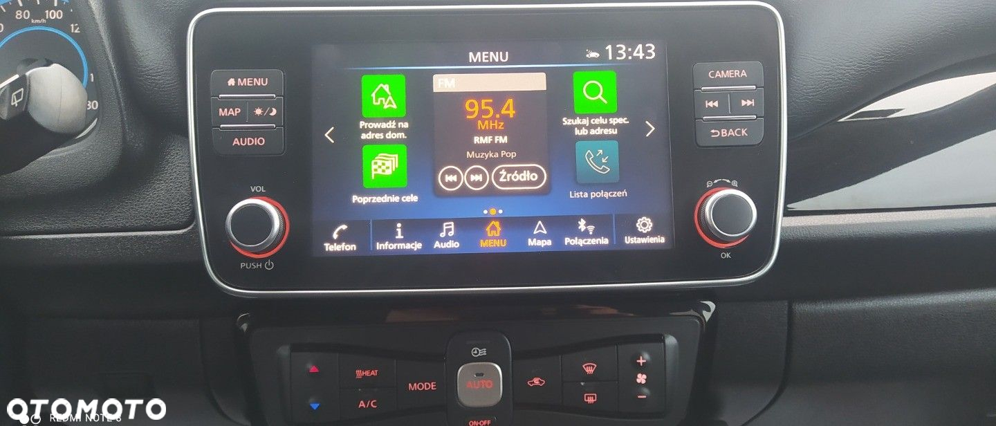 Nissan Leaf - 14